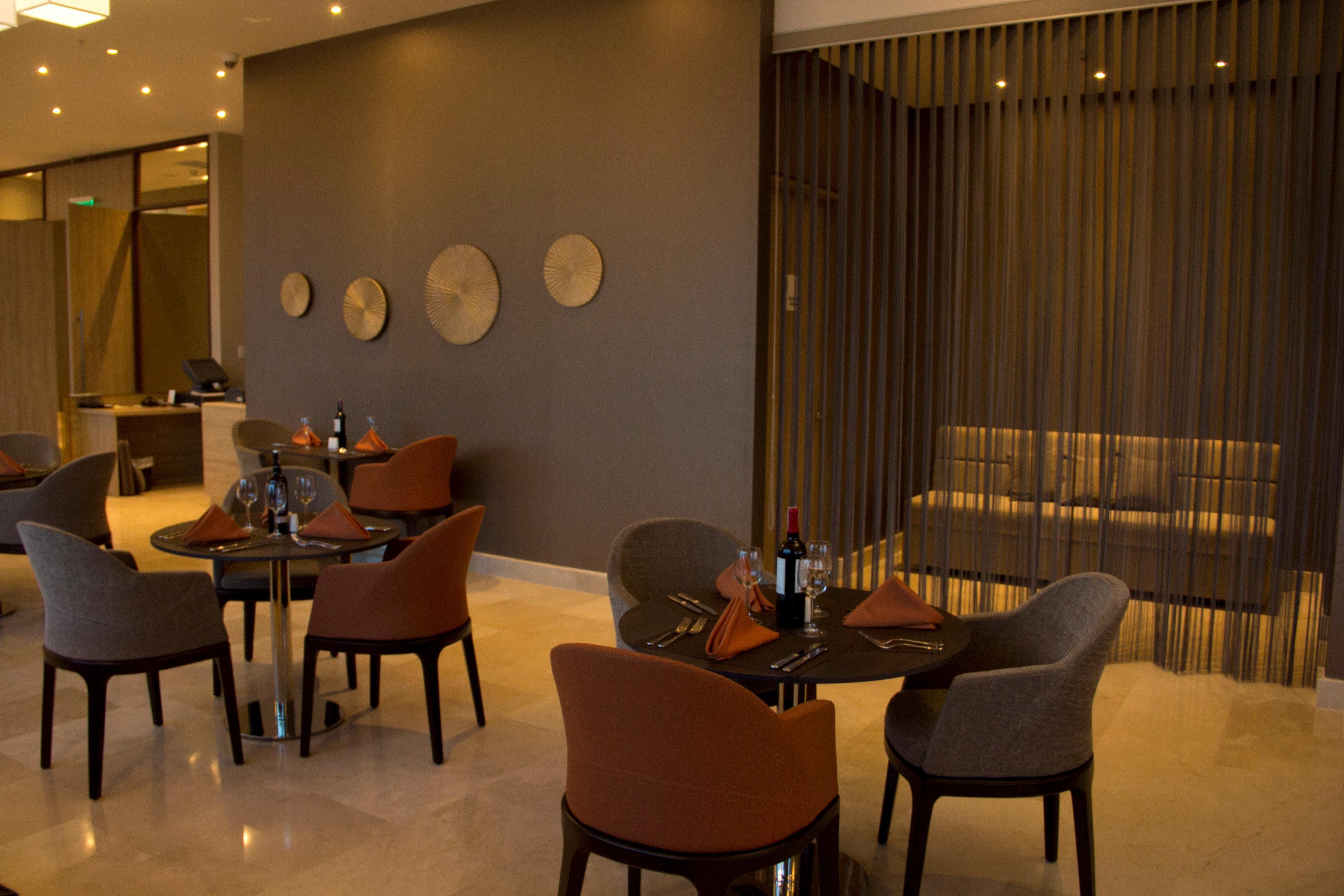 Holiday Inn Cucuta By Ihg Exterior photo The restaurant