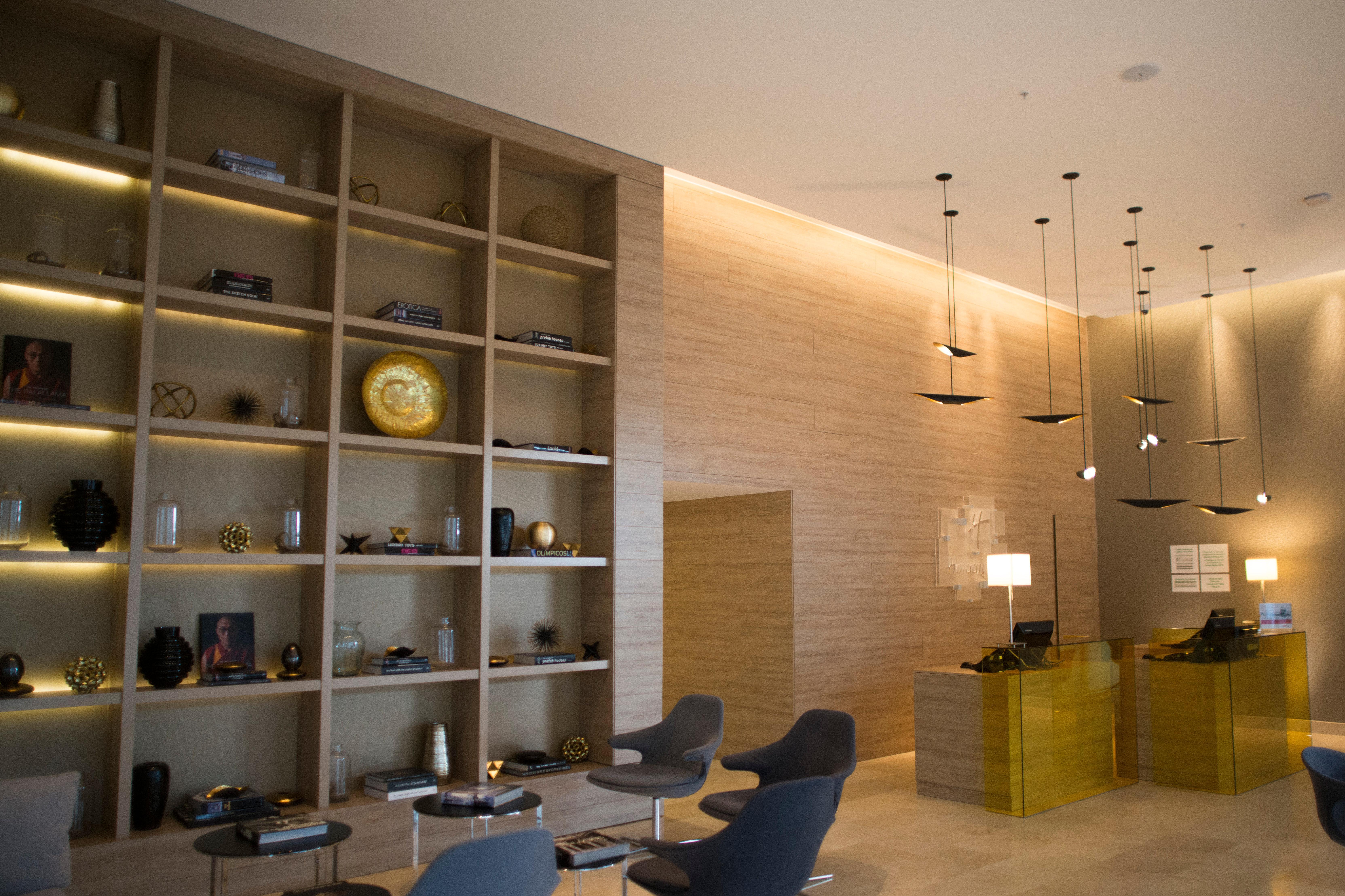 Holiday Inn Cucuta By Ihg Exterior photo The interior of the lounge