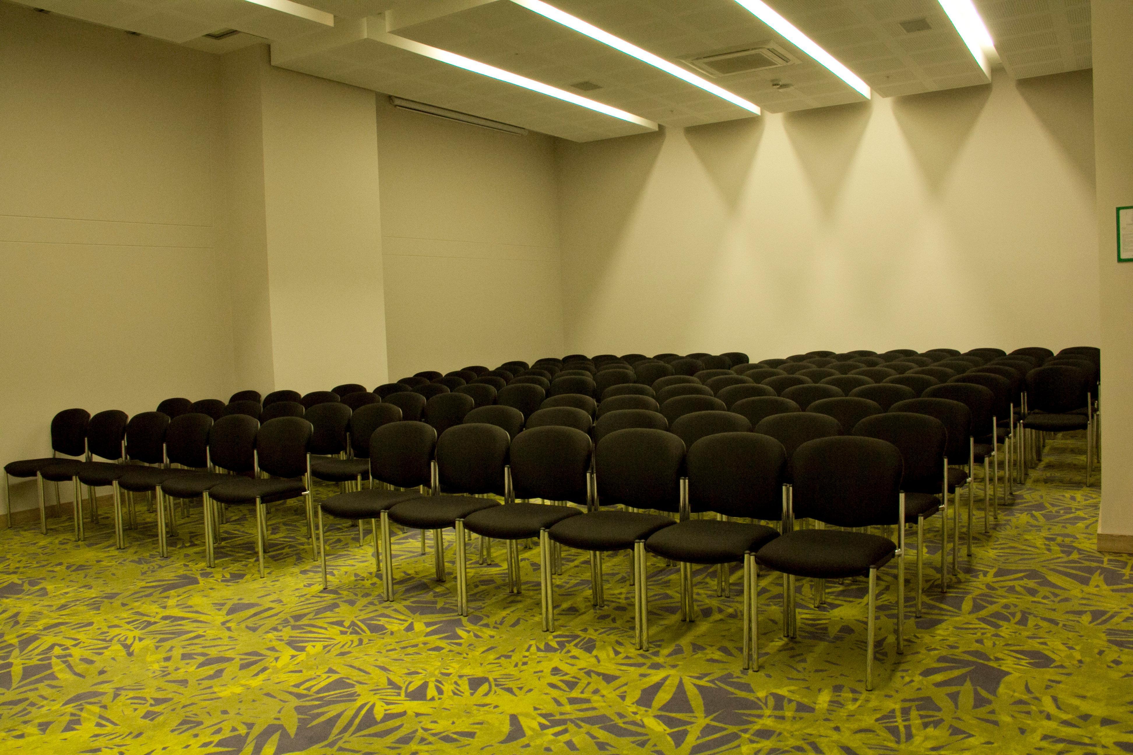 Holiday Inn Cucuta By Ihg Exterior photo A typical conference room
