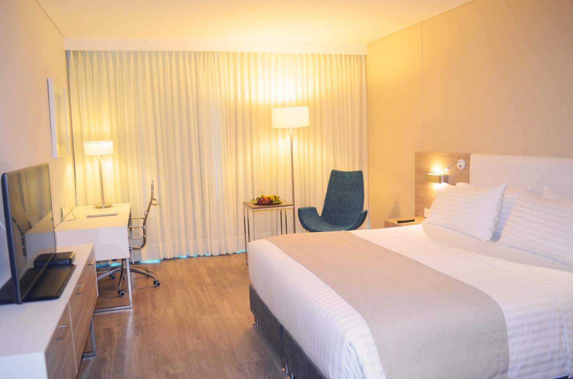 Holiday Inn Cucuta By Ihg Exterior photo A room at the hotel