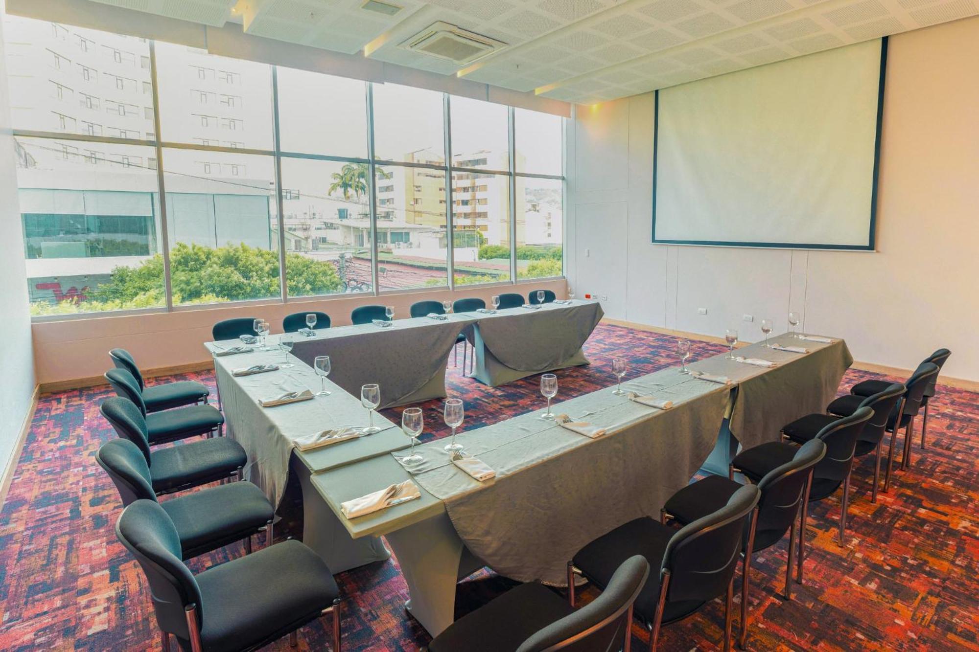 Holiday Inn Cucuta By Ihg Exterior photo Meeting room