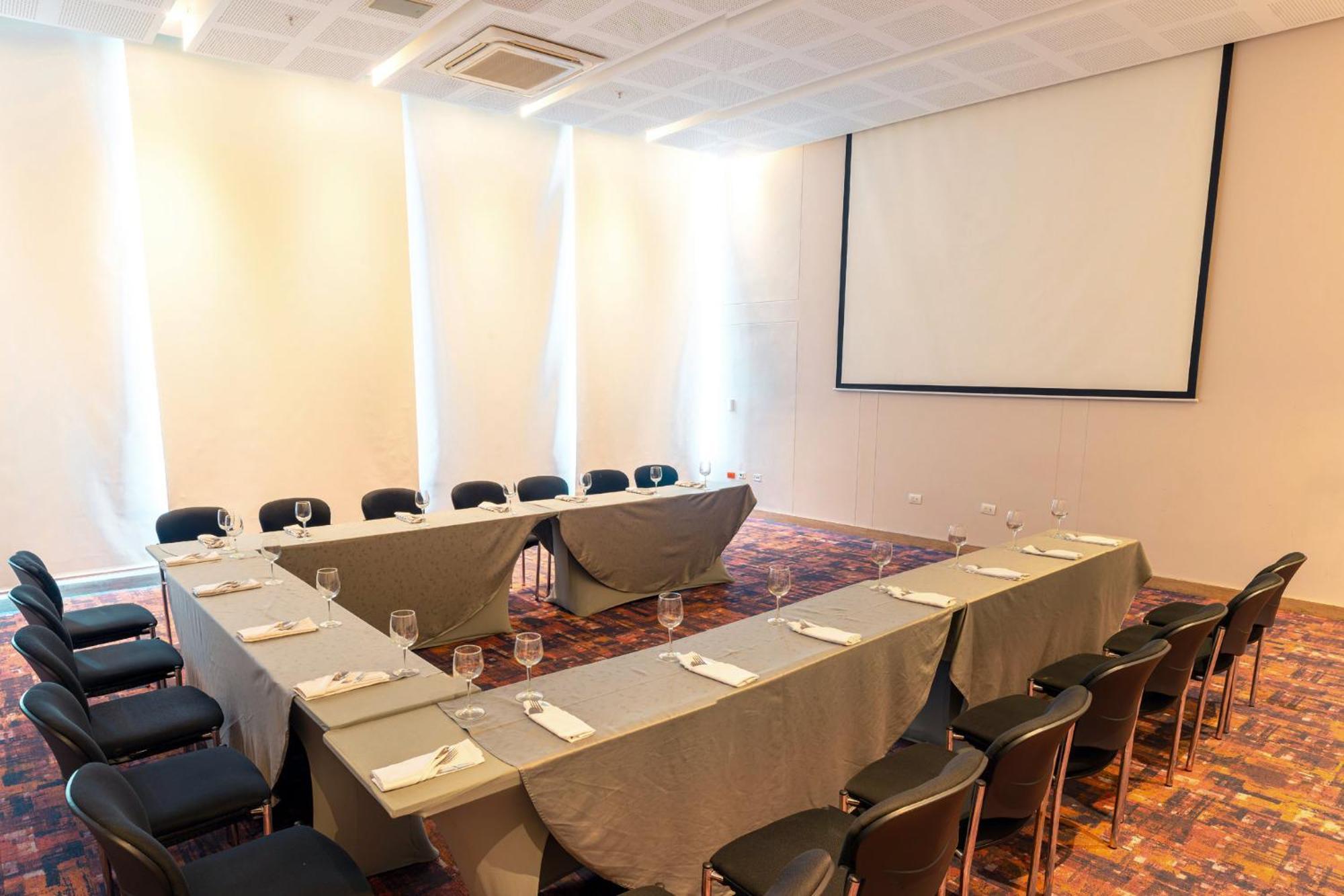 Holiday Inn Cucuta By Ihg Exterior photo Meeting room